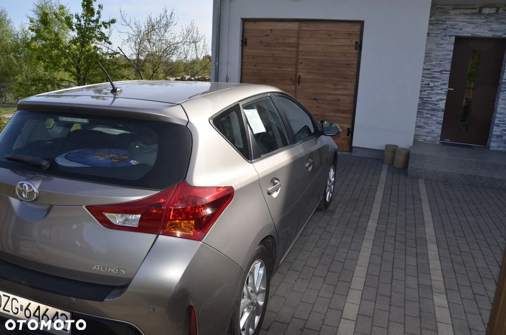 Toyota Auris 1.6 Dynamic - 5