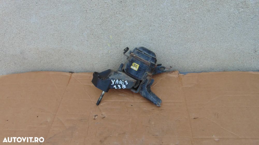 Tampon motor Toyota Yaris motor 1.3 benzina an 2005-2011 - 1