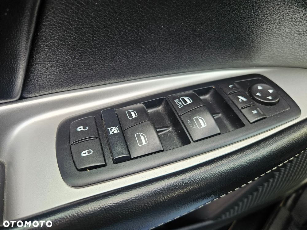Fiat Freemont 2.0 Multijet 16V DPF Automatik Allrad Black Code - 28