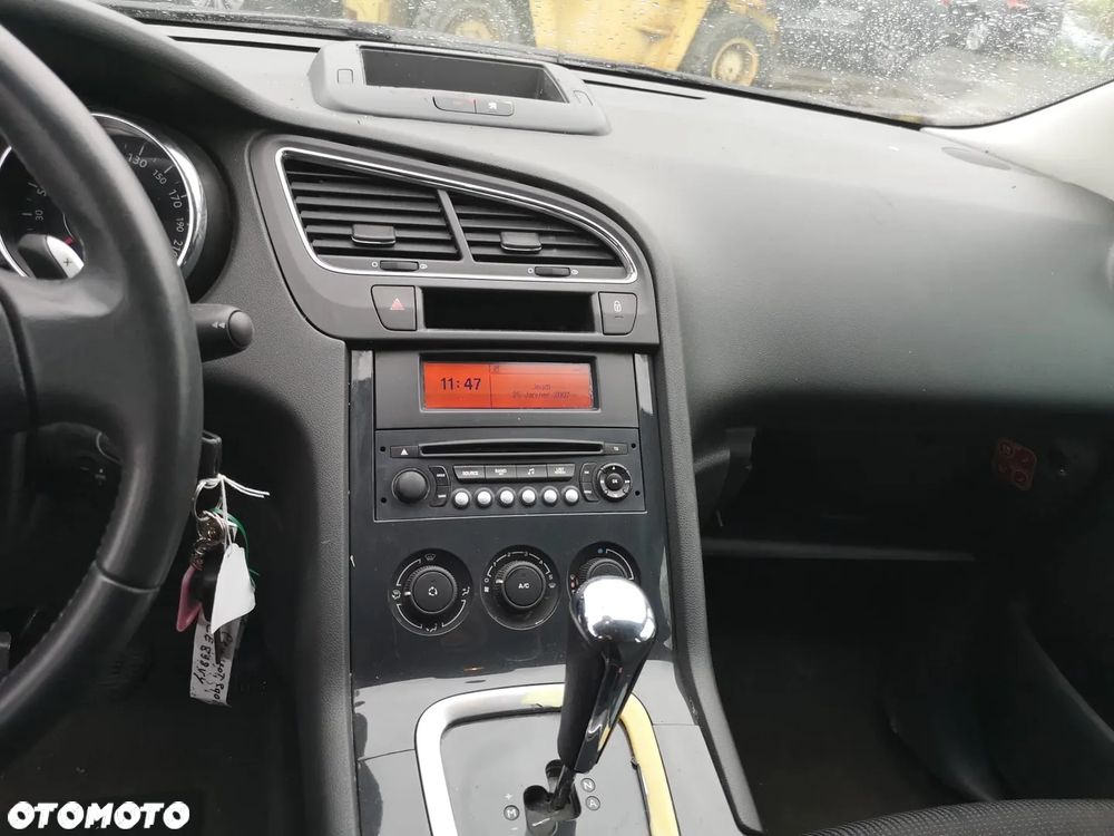 Peugeot 5008 1.6 HDi Premium - 25