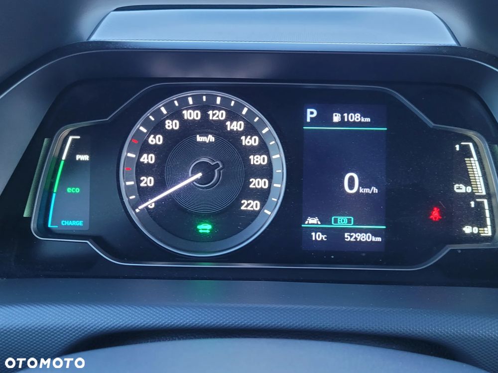 Hyundai IONIQ hybrid Business - 19