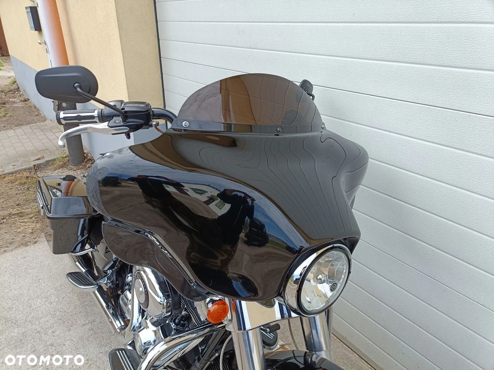 Harley-Davidson Touring Street Glide - 14