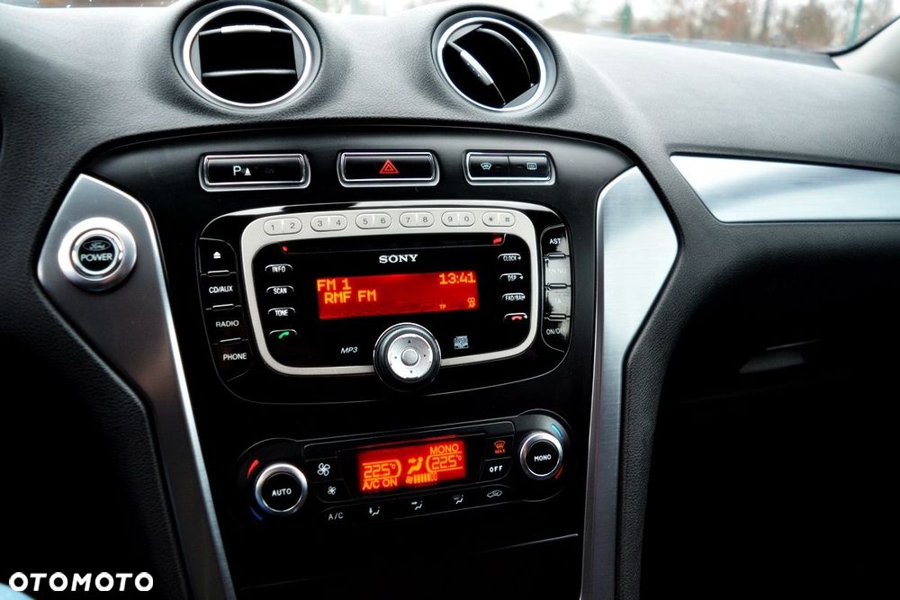 Ford Mondeo 2.0 TDCi Titanium - 25