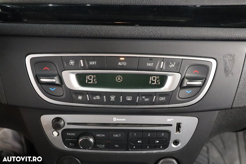 Renault Megane ENERGY dCi 110 Start & Stop Bose Edition - 11