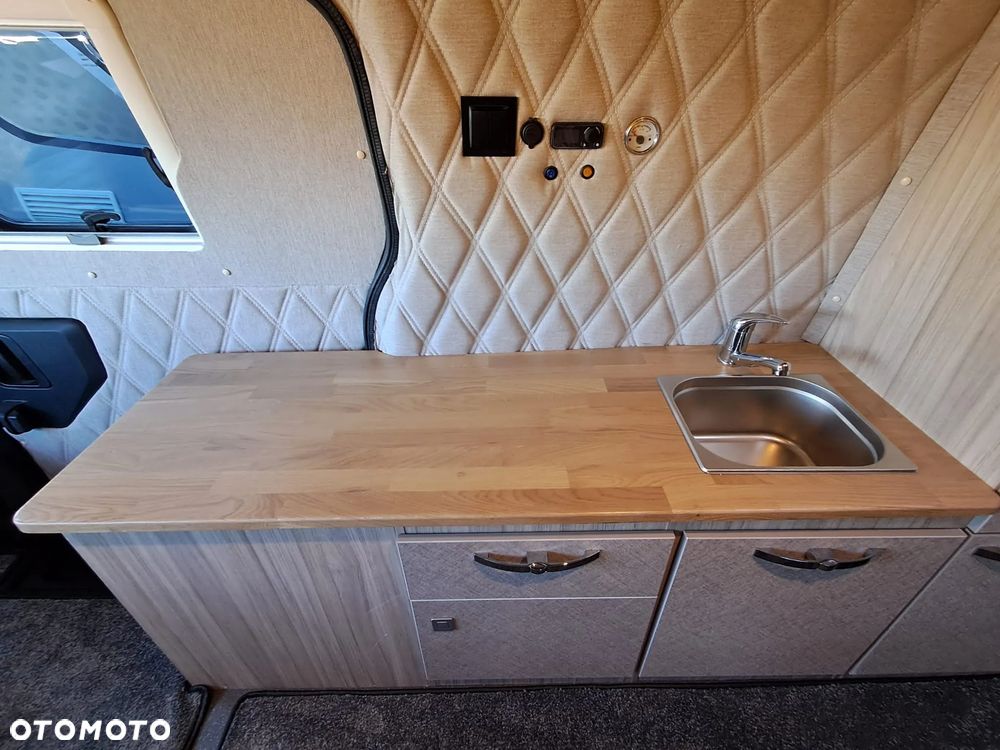 Peugeot Expert Campervan 2 os. VIP Max Fan. WC. LifeP04. Zabudowa VIP - 13