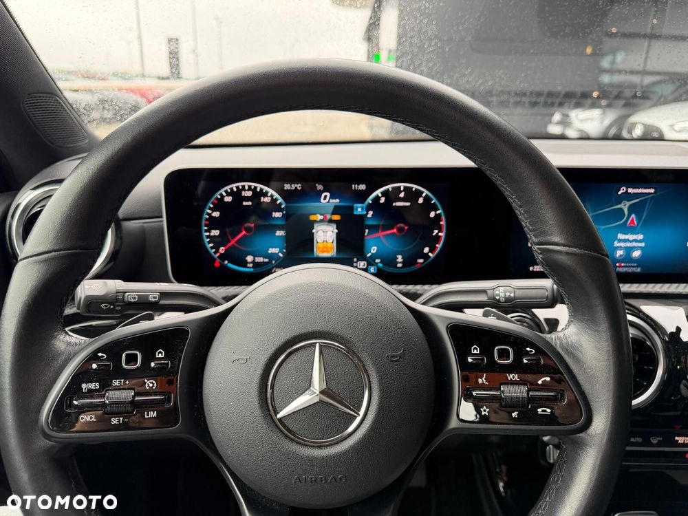 Mercedes-Benz Klasa A 180 7G-DCT - 10