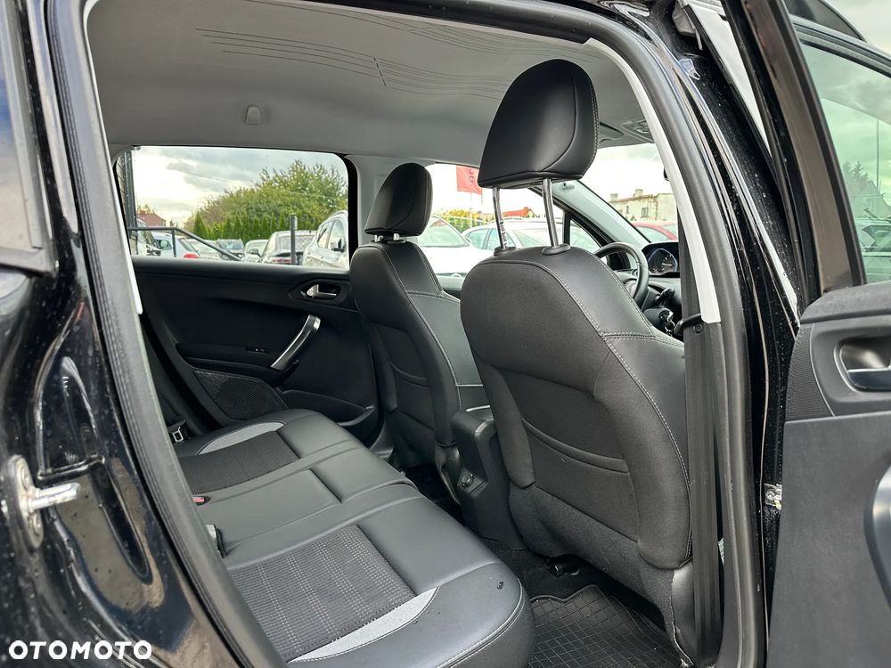 Peugeot 2008 - 24