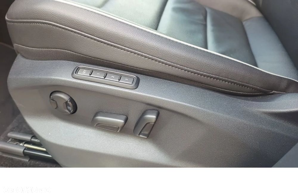 Volkswagen Tiguan - 22