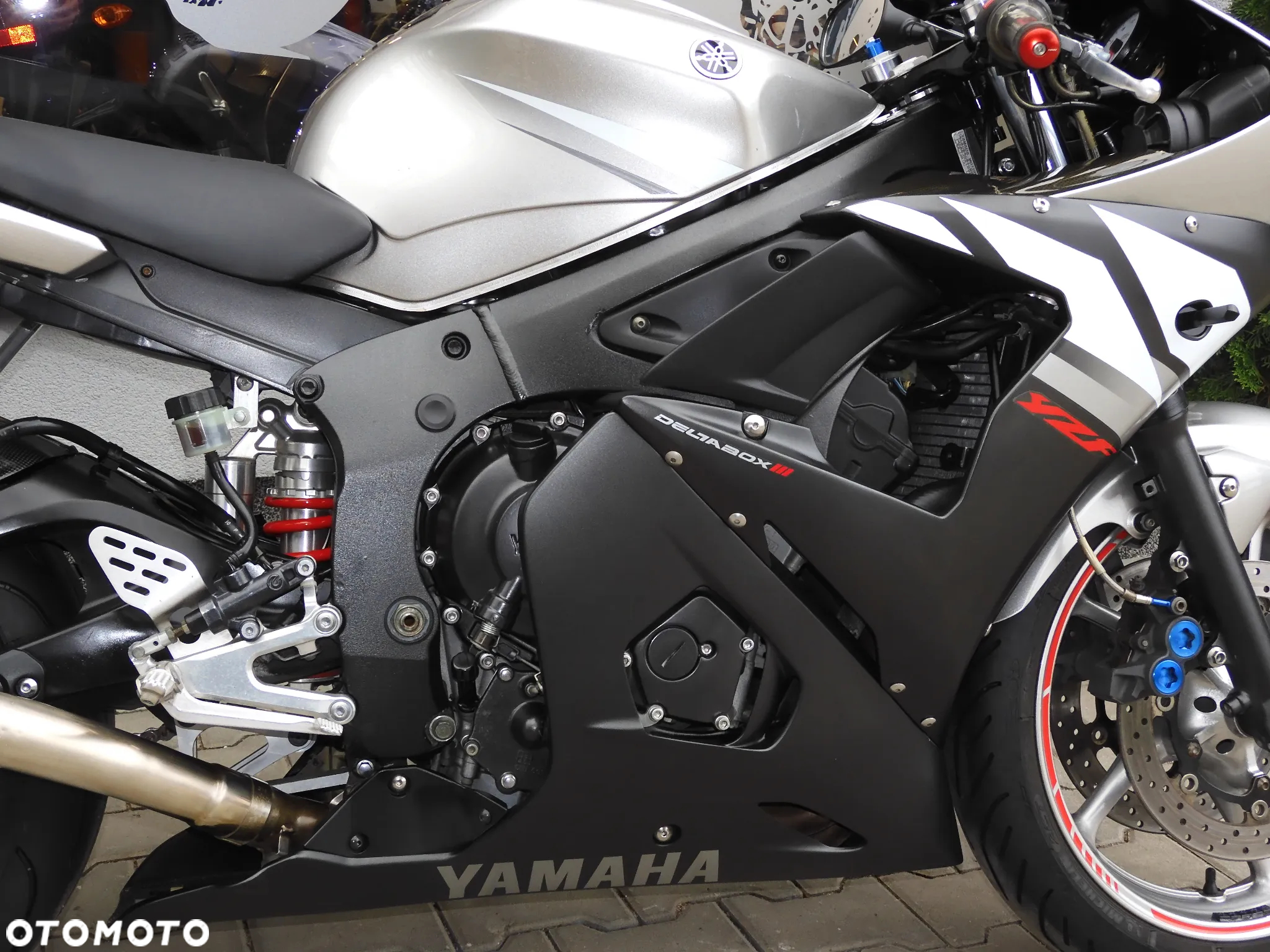 Yamaha R6 - 7