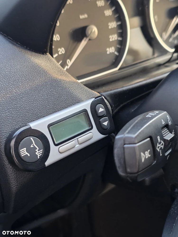 BMW Seria 1 118i - 26