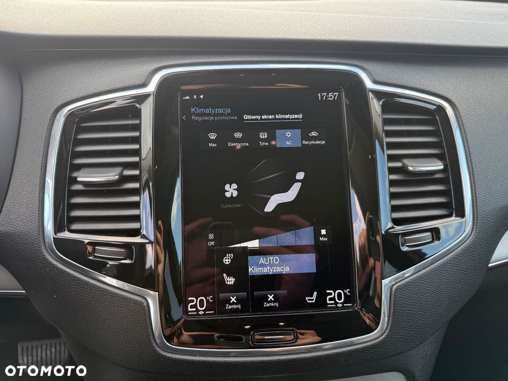 Volvo XC 90 B5 D AWD Geartronic Momentum Pro - 24