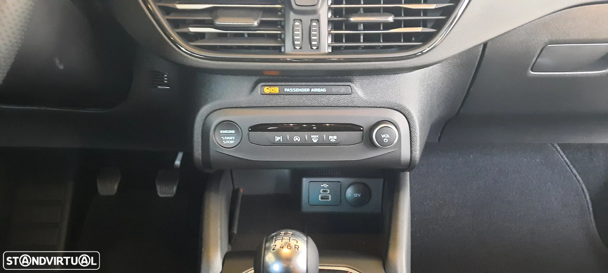 Ford Focus 1.0 EcoBoost MHEV ST-Line - 31