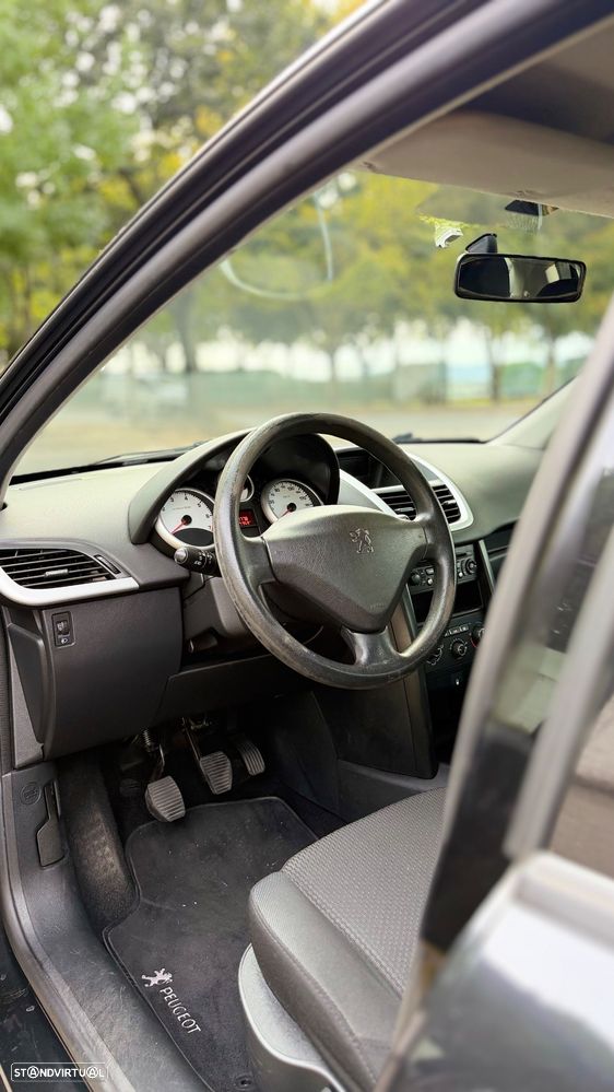 Peugeot 207 - 5