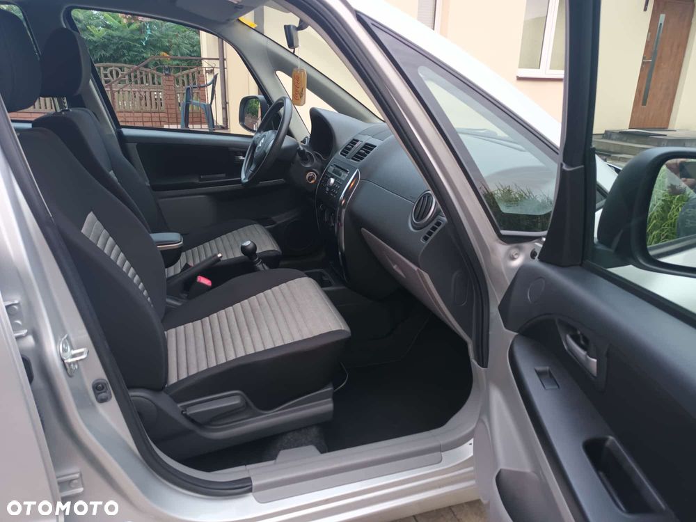 Suzuki SX4 - 7