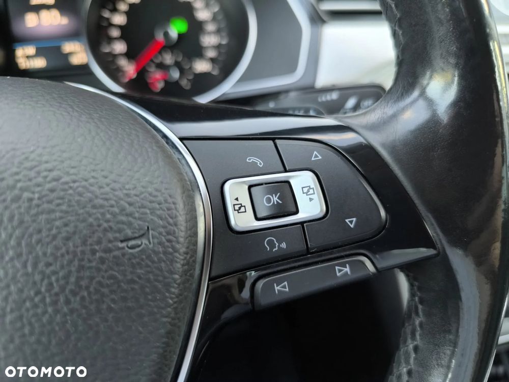 Volkswagen Passat 1.8 TSI BMT Comfortline DSG - 32
