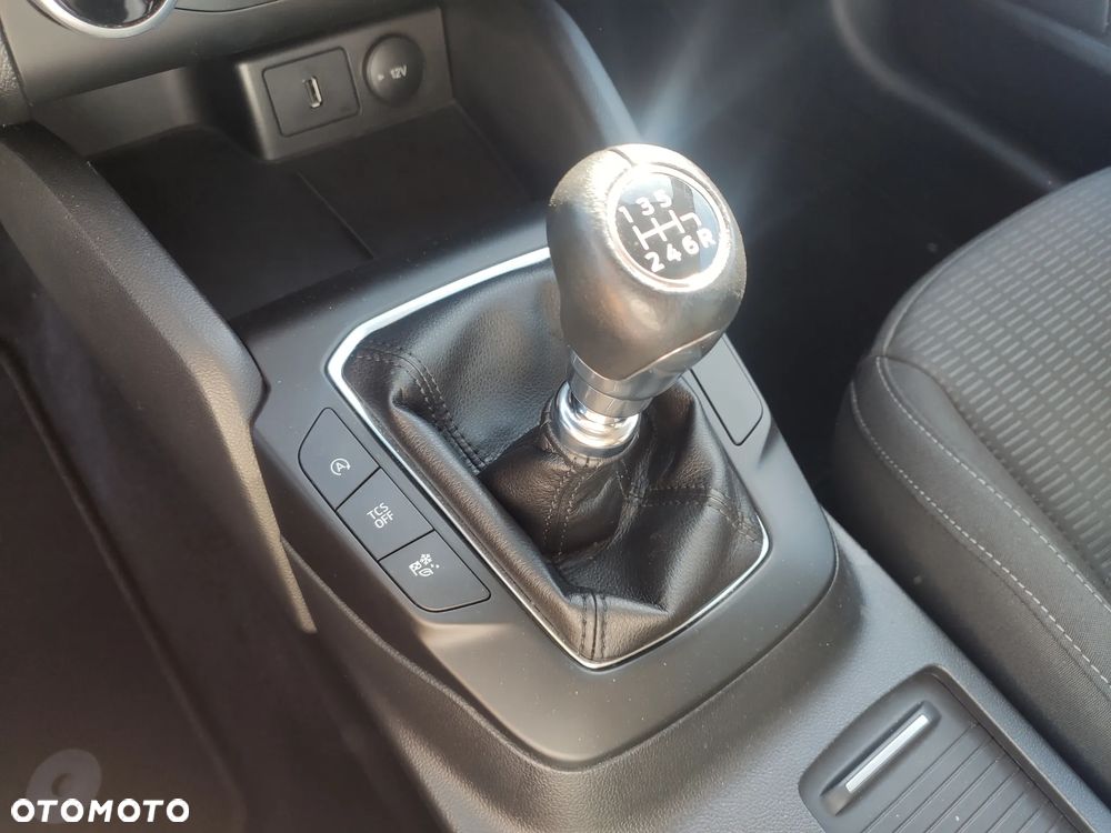 Ford Focus 1.0 EcoBoost Trend - 29
