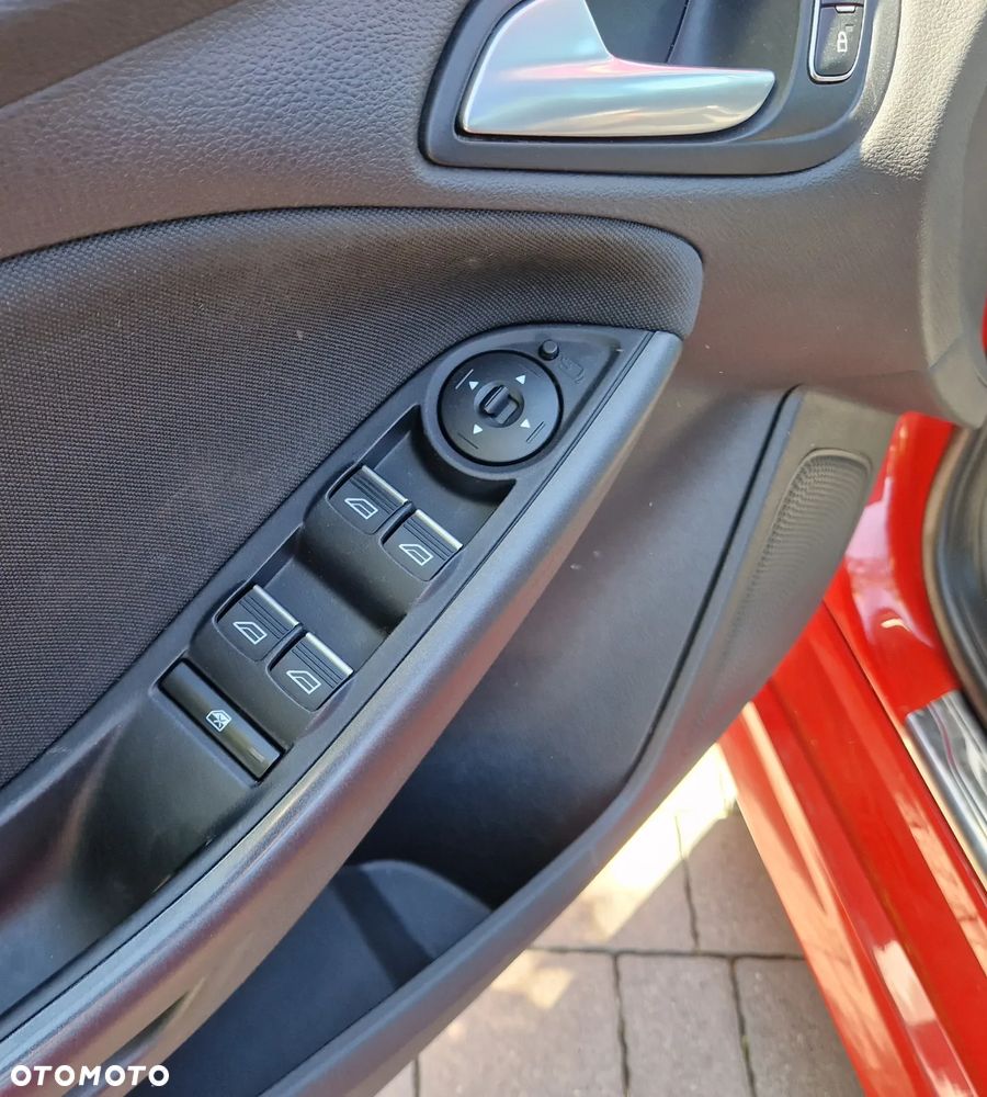 Ford Focus 1.5 EcoBoost STart-Stopp-System ST-LINE - 12