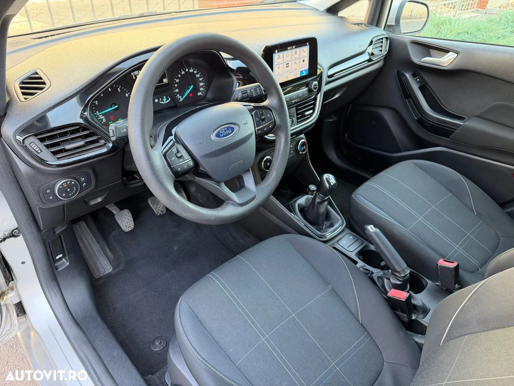 Ford Fiesta - 5