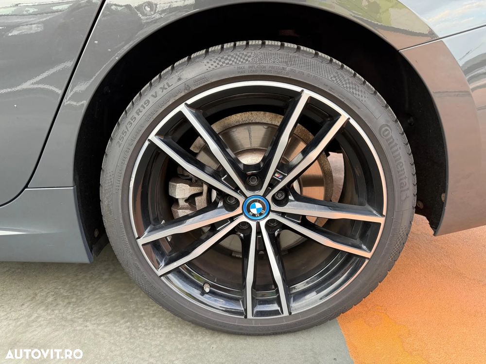 BMW Seria 3 320e Aut. M Sport - 19