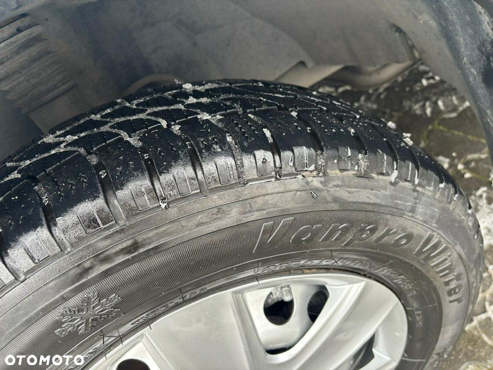 Mercedes-Benz Sprinter - 16