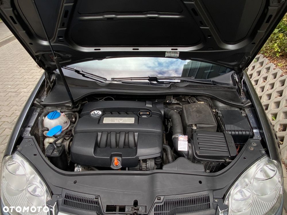 Volkswagen Golf 1.6 Comfortline - 4