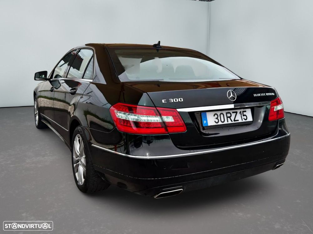 Mercedes-Benz E 300 - 4