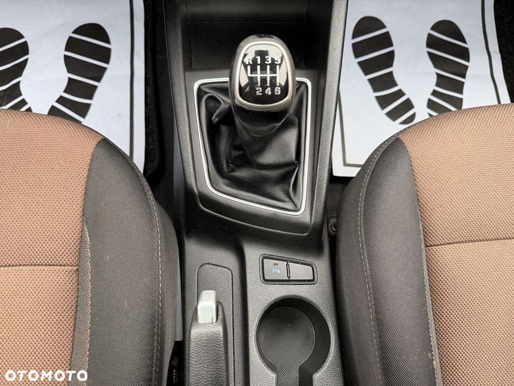 Hyundai i20 1.1 CRDi Intro Edition - 21