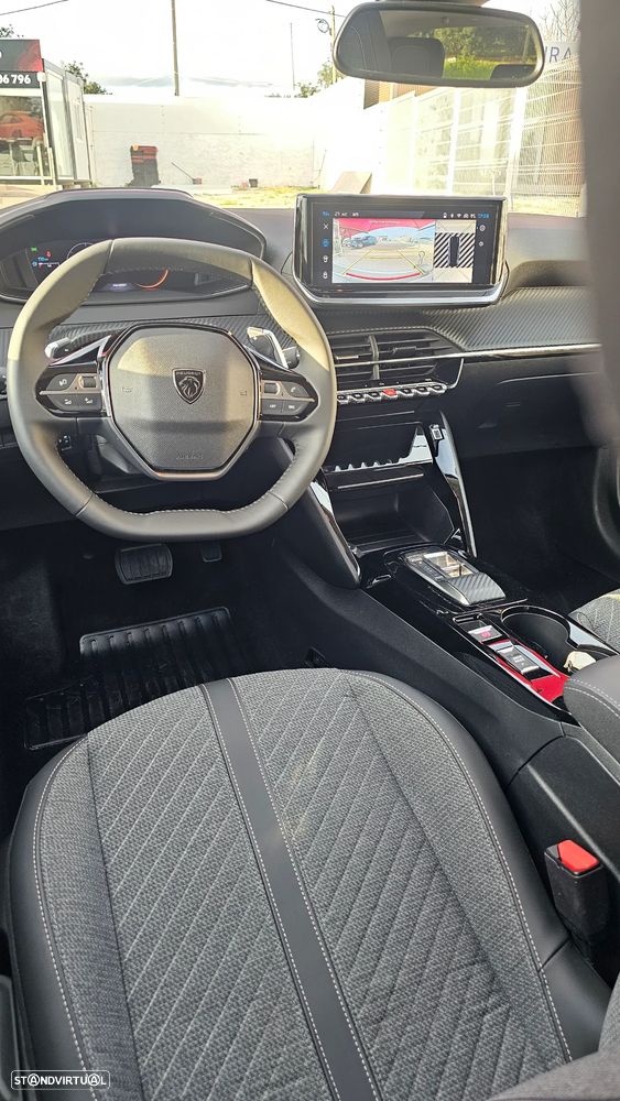 Peugeot 208 1.2 Hybrid Allure e-DCS6 - 30