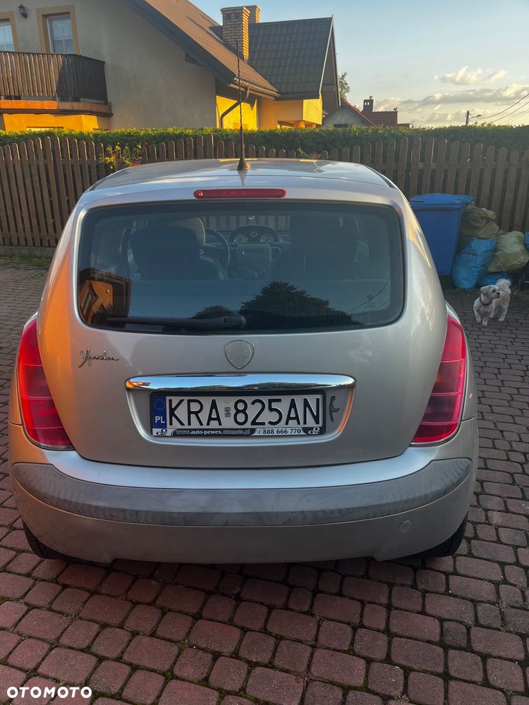 Lancia Ypsilon - 6