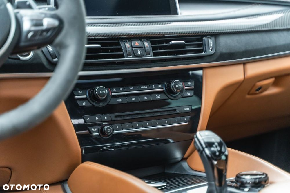 BMW X6 xDrive50i M Sport - 10