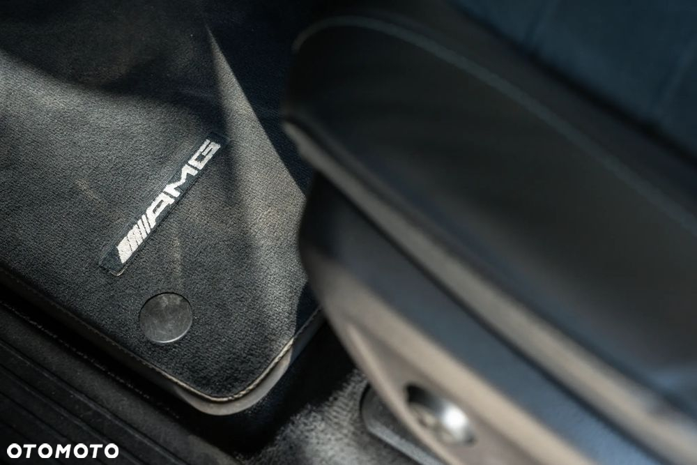 Mercedes-Benz GLE 300 d 4-Matic - 18