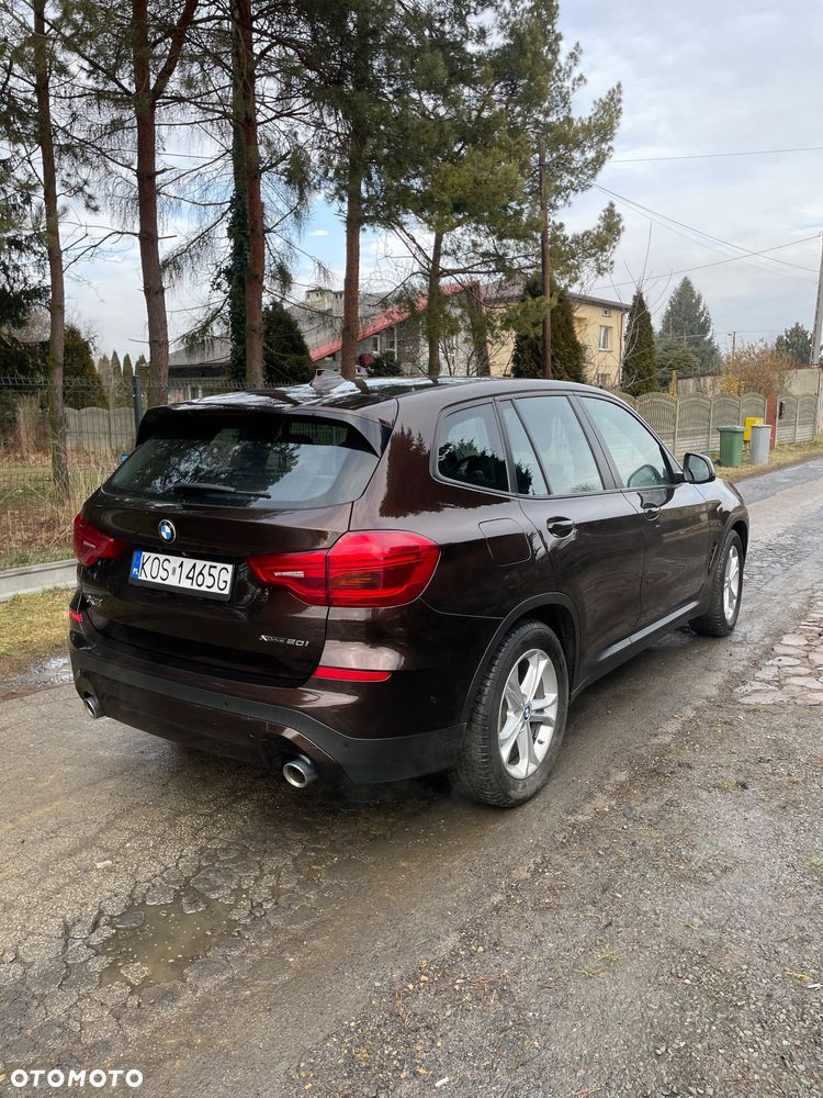 BMW X3 xDrive20i Advantage - 12