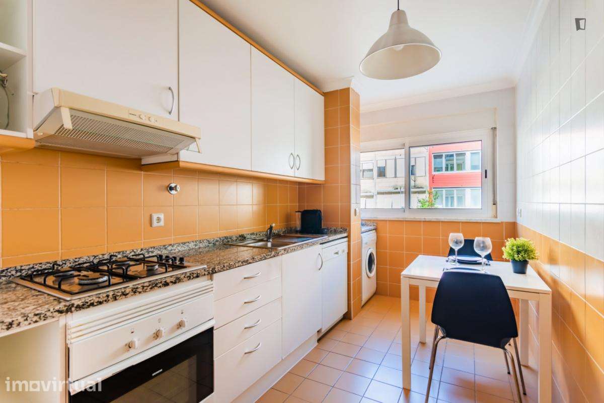 Apartamento com 1 quartos - localizado em Olaias Lisbon - Grande imagem: 3/51