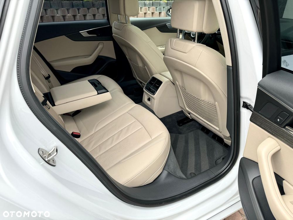 Audi A4 Limousine - 25