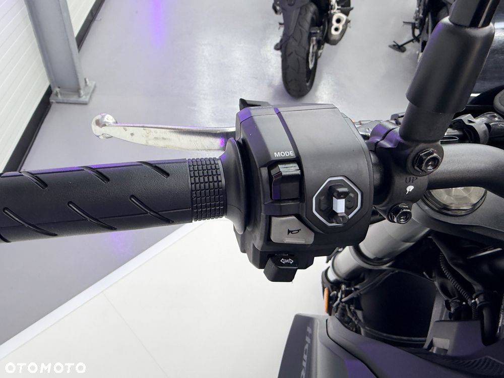 Honda CB - 35