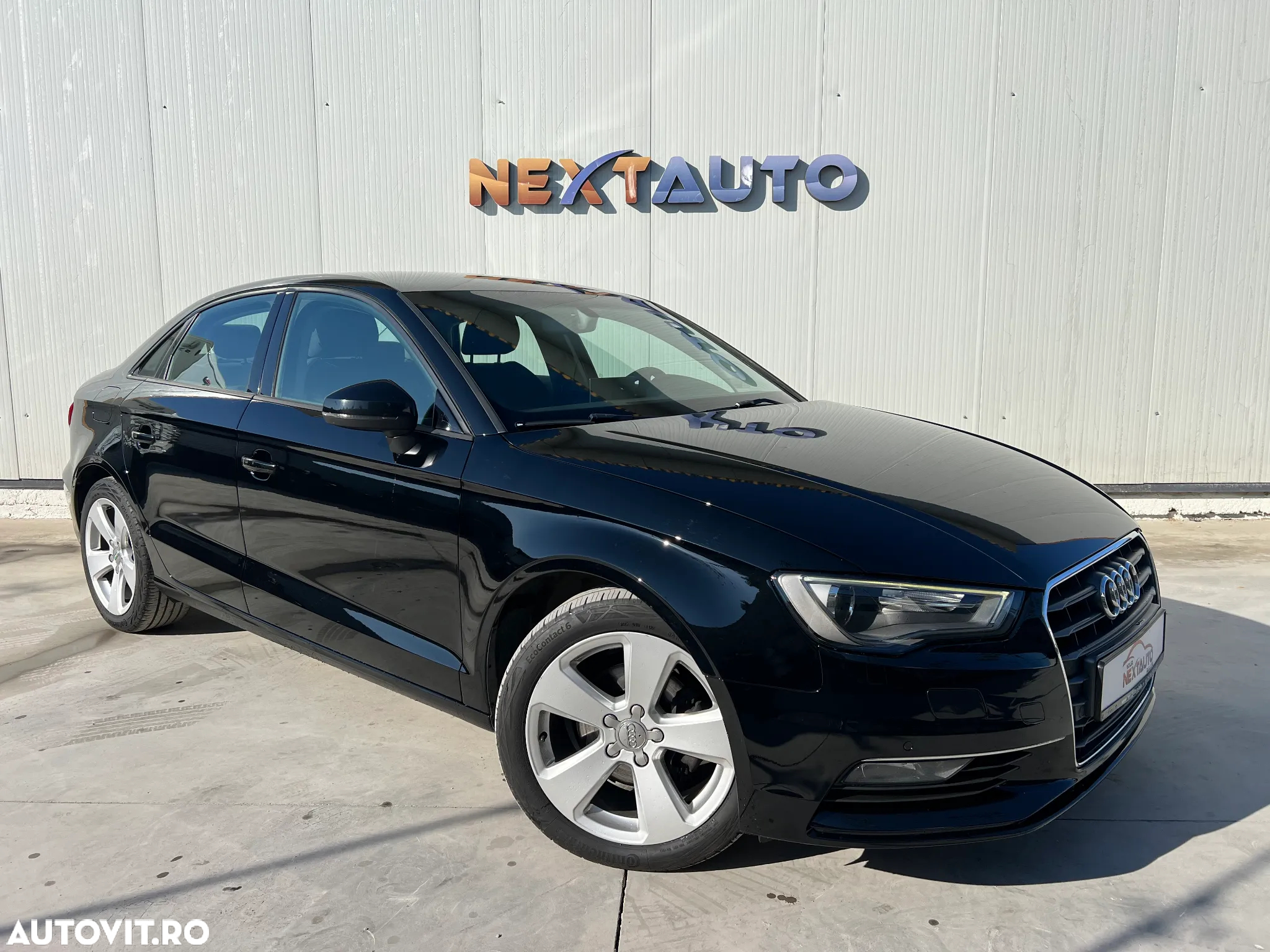 Audi A3 Sportback 1.6 TDI clean Stronic Ambiente - 3