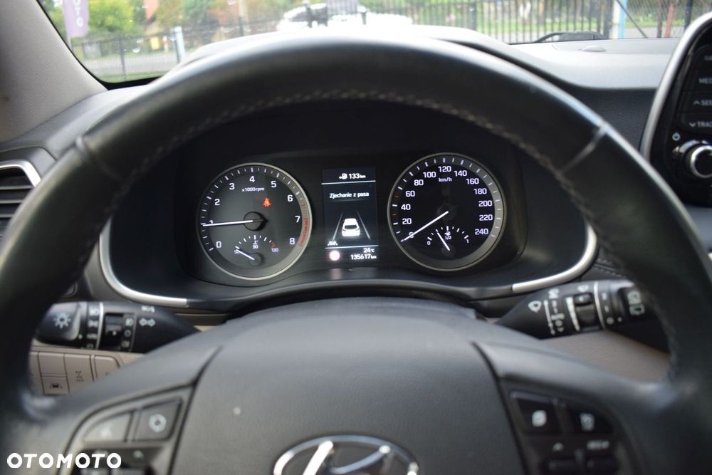 Hyundai Tucson 1.6 T-GDI GO 4WD - 10