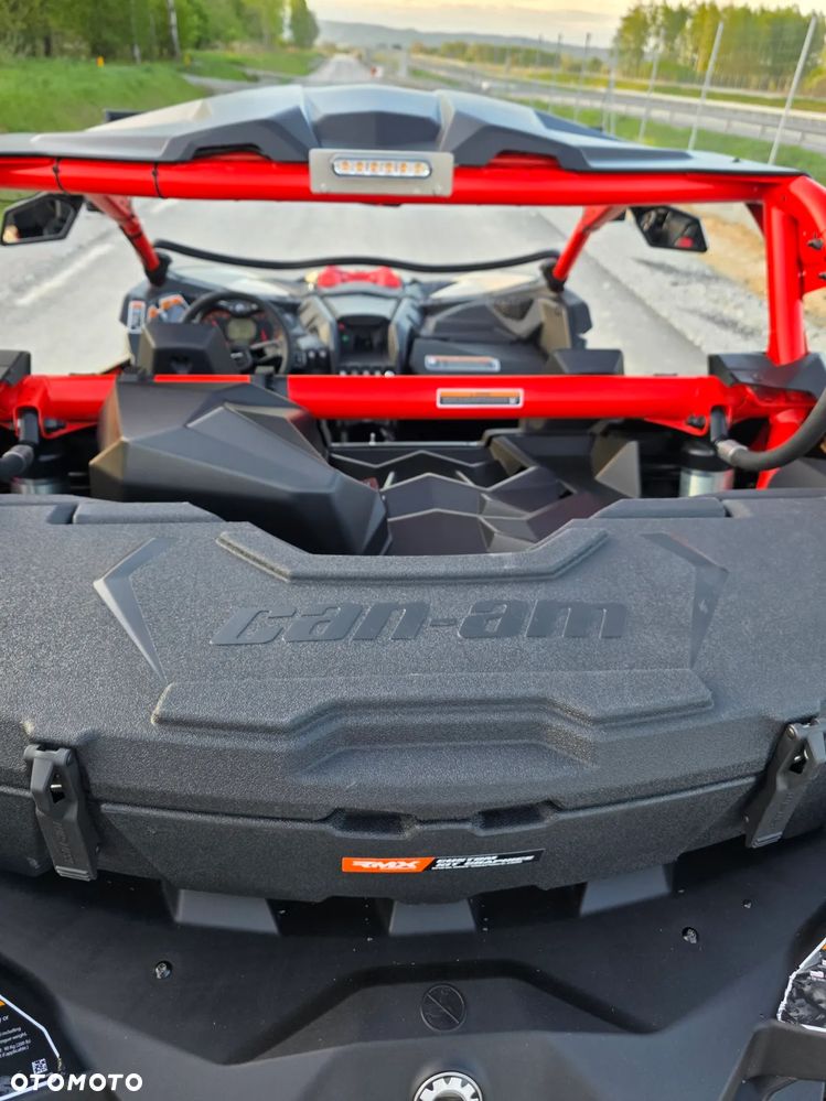 Can-Am Maverick - 11