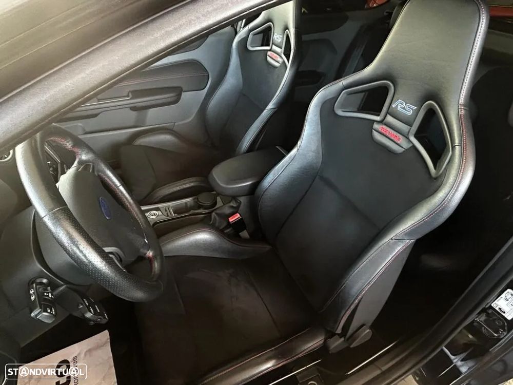Ford Focus - 13