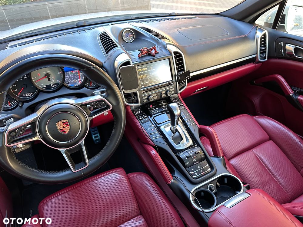 Porsche Cayenne S Diesel - 16