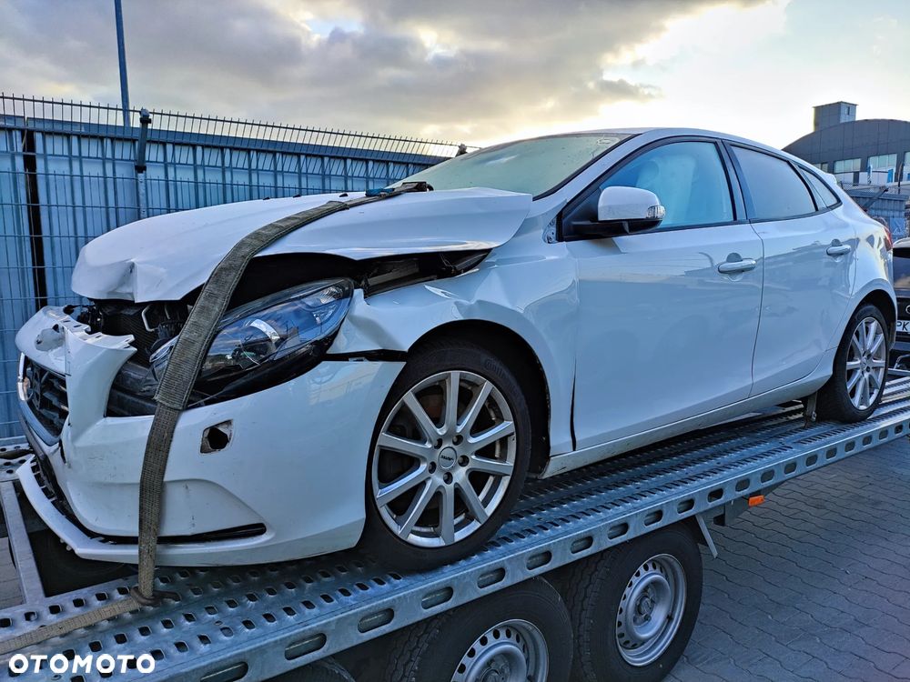 Volvo V40 D3 Kinetic - 1