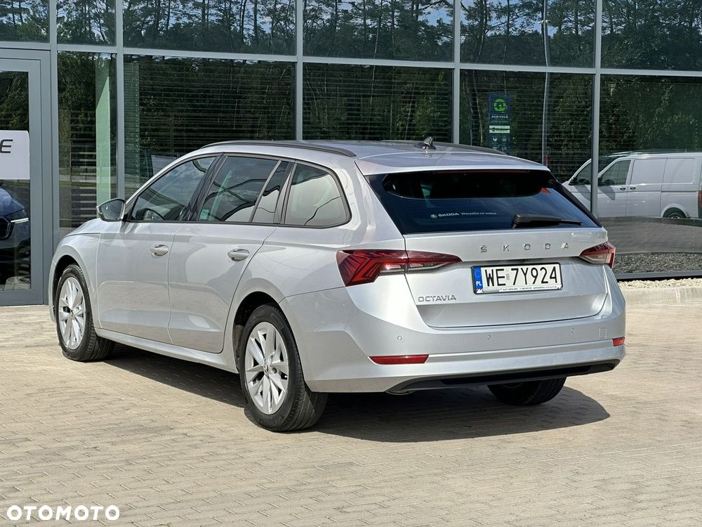 Skoda Octavia 2.0 TDI Ambition DSG - 8