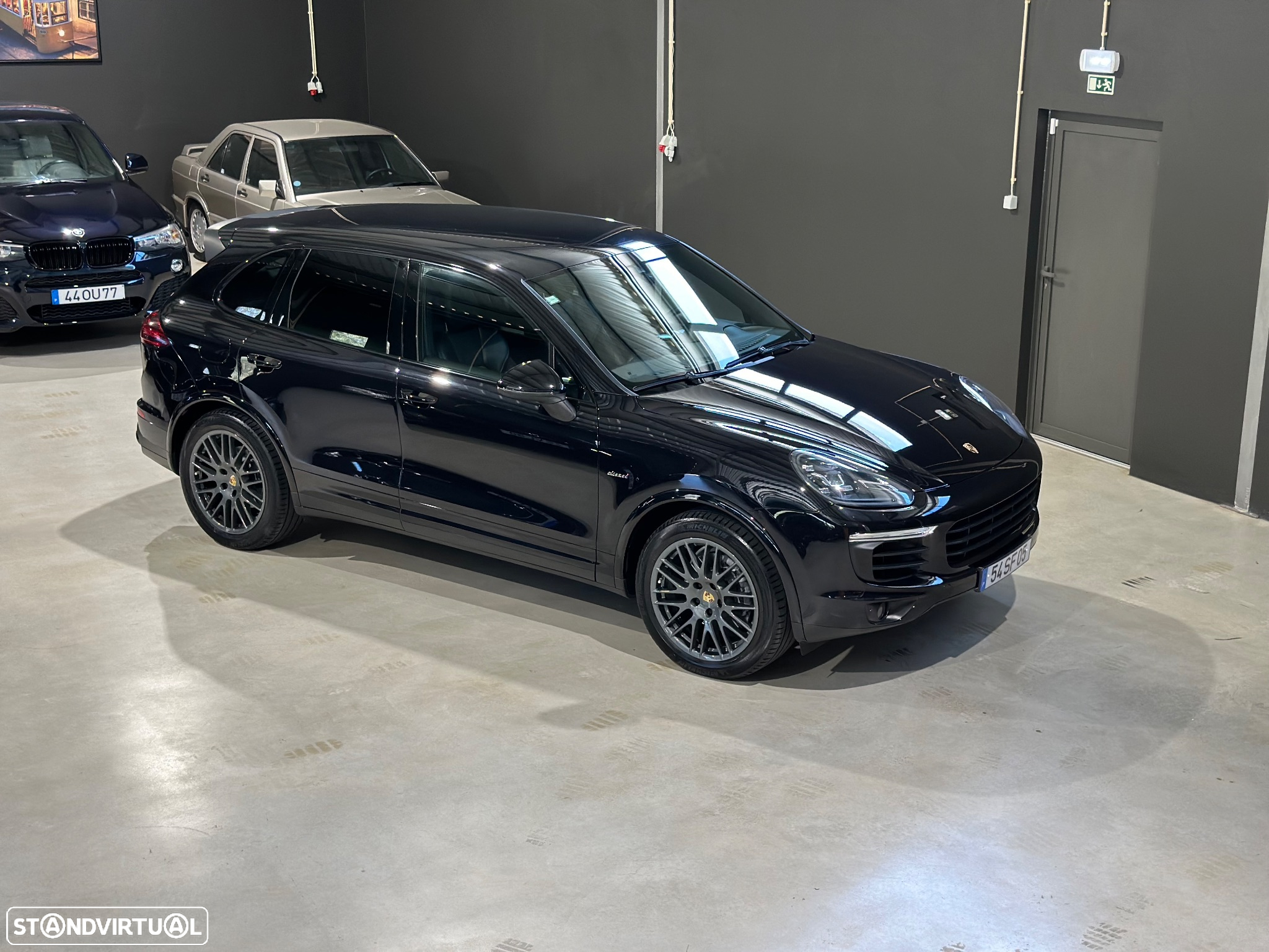 Porsche Cayenne Platinum Edition - 3