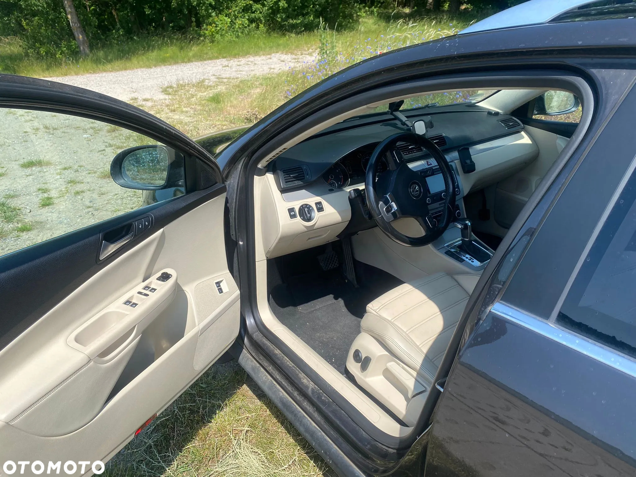Volkswagen Passat - 10
