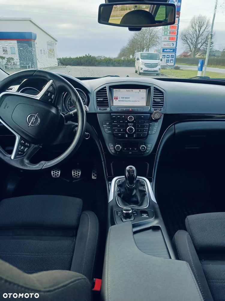 Opel Insignia 2.0 CDTI - 11