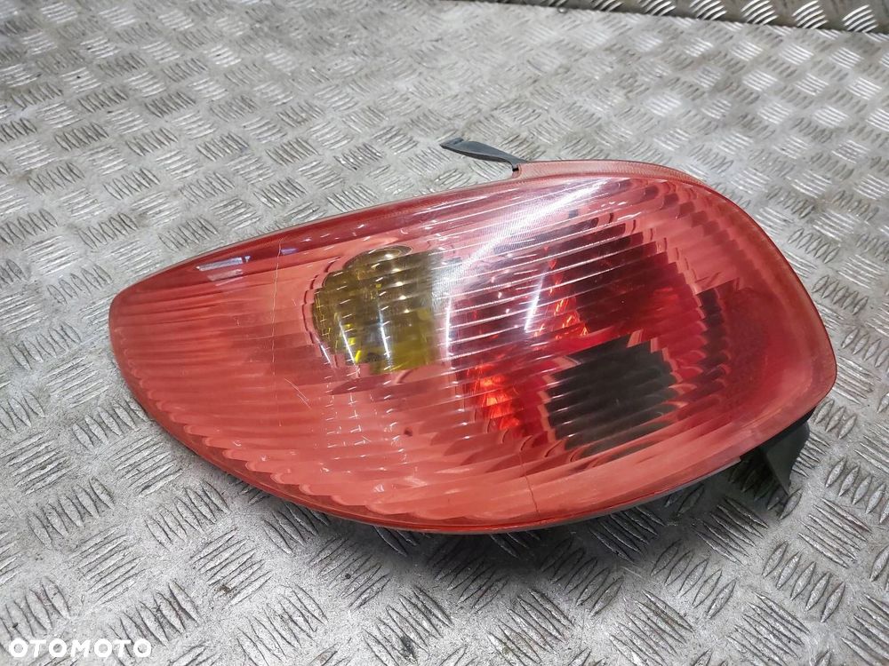 LAMPA LEWY TYŁ + PRAWY TYŁ PEUGEOT 206 I LIFT HB 5D - 8