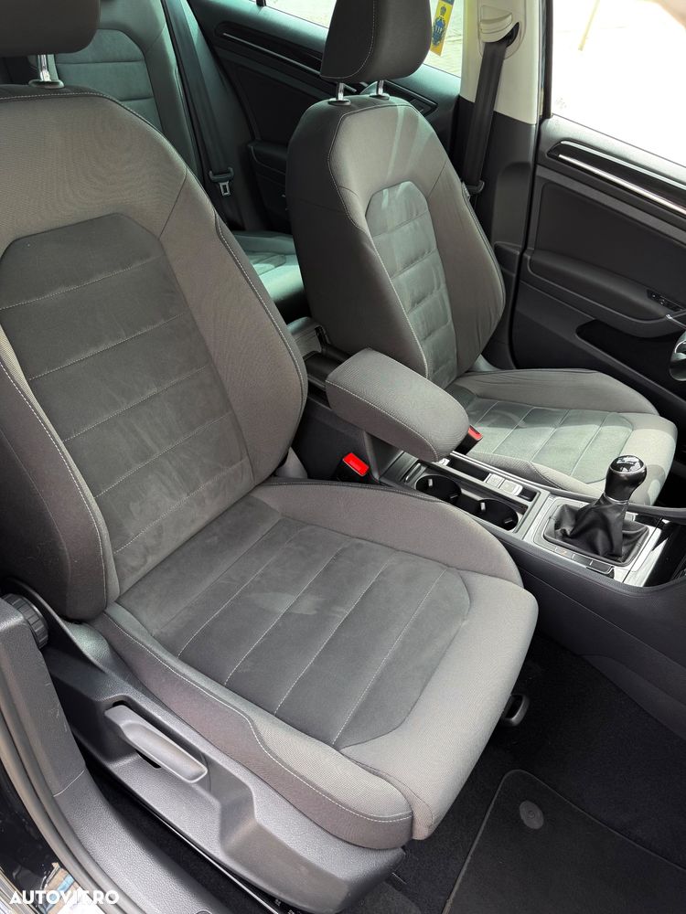 Volkswagen Golf 2.0 TDI SCR Highline - 17
