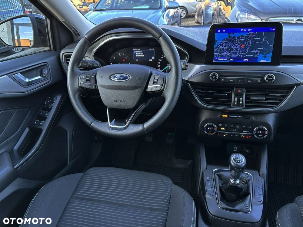 Ford Focus - 25