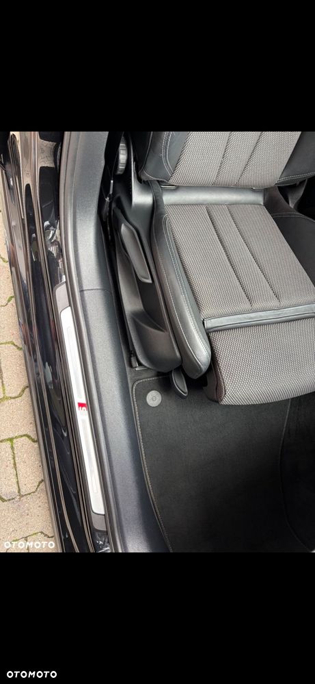 Audi A4 Avant 40 TFSI S tronic S line - 21