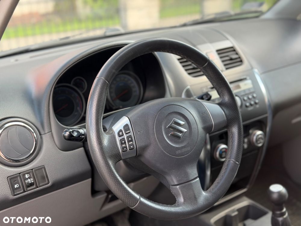 Suzuki SX4 1.6 VVT 4x4 Comfort - 8